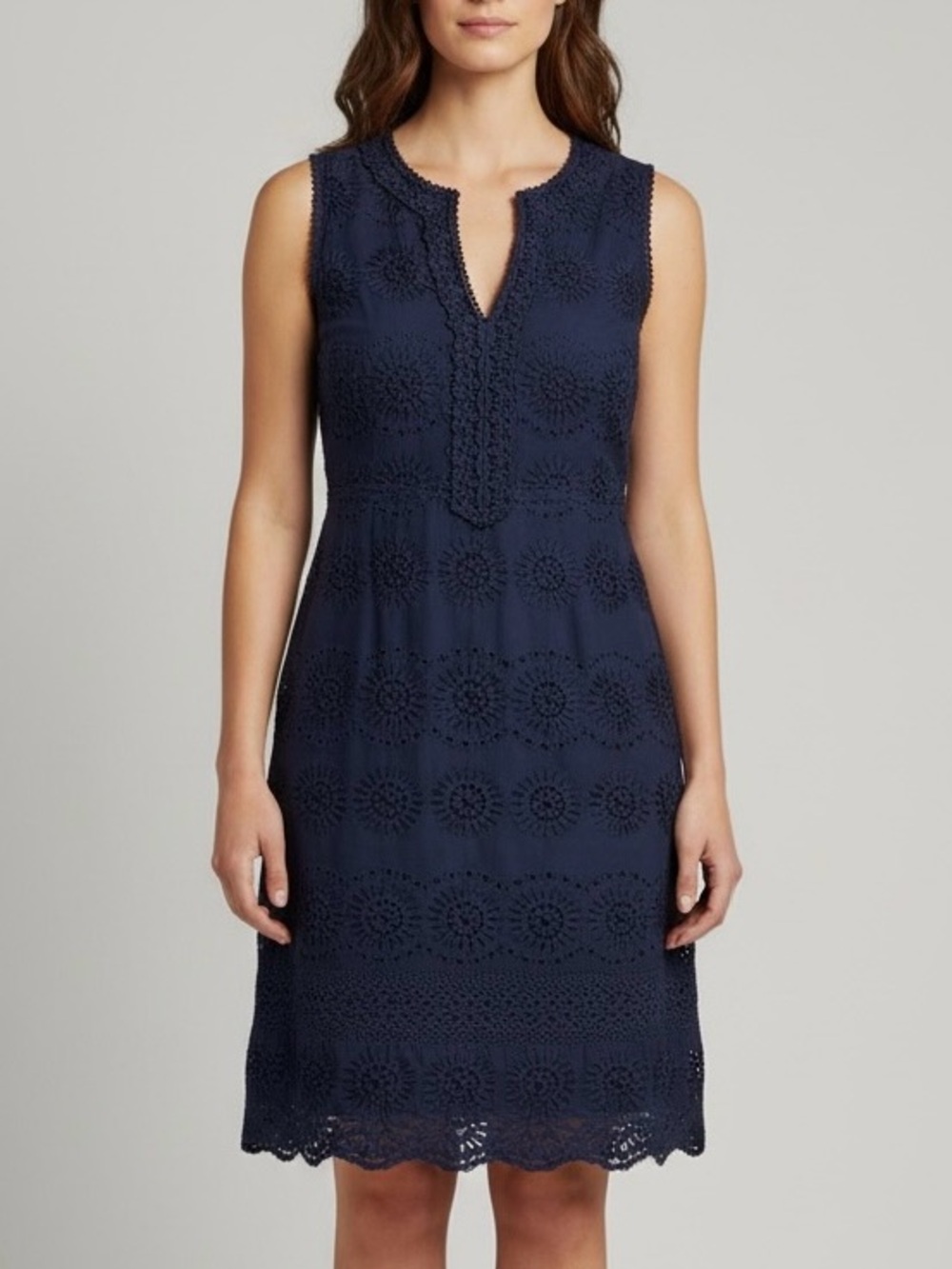 Talbots Womens Eyelet Embroidered Sleeveless Navy Blue Dress. Size 8 EUC